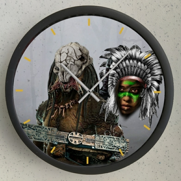 Predator vs Indians led wall clock